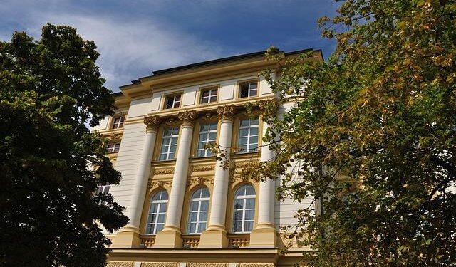 Prime Minister Engages in Vital Talks with Montenegro’s President