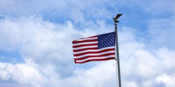 US Senator Advocates for Ending Visa-Free Travel for Chinese Nationals to Guam and CNMI