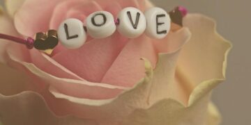 Spread the Love: Heartwarming Valentine’s Day Grams to Treasure!