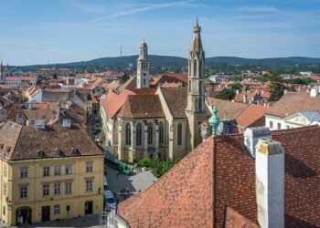 Stunning Heist: Hungary Seizes $80 Million in Cash and Gold from Ukrainian Bank Employees!