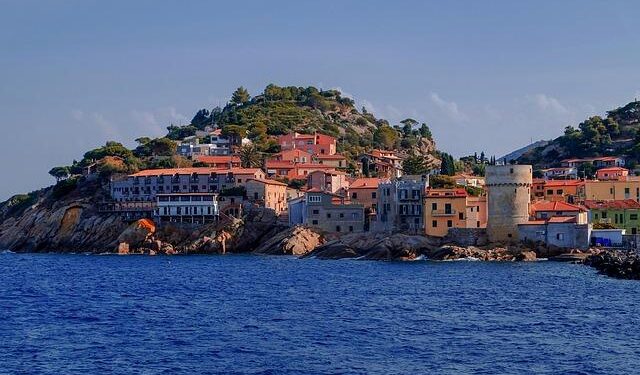 Trump Connects U.K. Chagos Islands Return to Mauritius with Greenland Acquisition Dreams