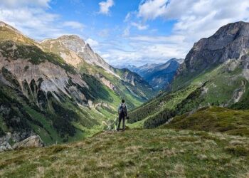 Vanuatu Seeks Closer Ties with China Amidst Shifting Security Landscape with Australia