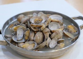 Uncover the Rich Flavors and Baking Traditions of Ethiopia!