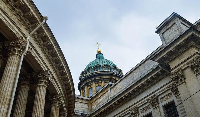 Russia Cashes In: How Soaring Energy Prices Are Boosting Its Economy Amid Ongoing Turmoil