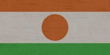 Niger’s Bold Move: Tanker Drivers Risk License Loss to Defy Jihadist Blockade in Mali