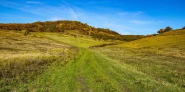 Countdown to Change: Key Insights for the Czech Republic’s Upcoming Parliamentary Elections