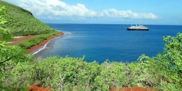 Island in the Dark: Unveiling the Unexpected Consequences of a Pacific Paradise’s Internet Outage