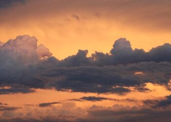 Spain Closes Airspace to US Military Flights in Response to Iran Tensions