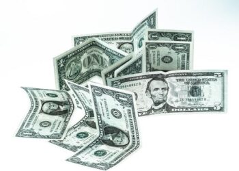Dollar Stays Resilient as Middle East Ceasefire Remains Uncertain