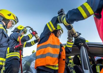 Devastating Incident in Leipzig: Car Plows into Bystanders, Claiming Two Lives and Leaving Many Injured