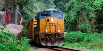 Chaos on the Tracks: Two Freight Train Derailments Disrupt Lithuania’s Key Rail Routes