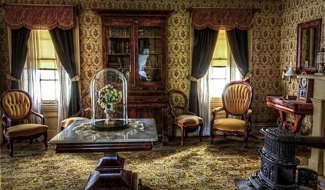 Discovering Timeless Elegance: The Perfect Blend of Order, Character, and Time in Classical Chinese Furniture