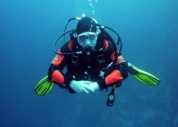 Fearless Divers Take on Thrilling Mission to Recover Italian Tourists’ Remains from Enigmatic Maldives Sea Cave