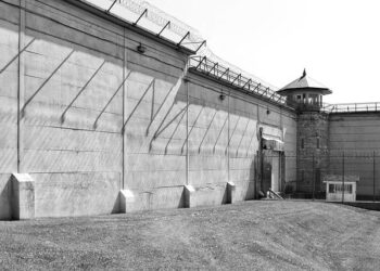 Controversial $790 Million Deal: Private Prison Operator to House 100 Detainees in Nauru