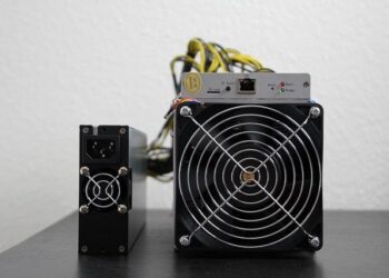 Transforming Income: The Game-Changing Impact of Crypto and Starlink on Universal Basic Income