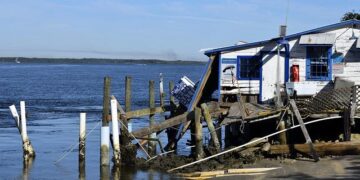 Pearl City Stream Struggles to Recover: Flood Debris and Trash Create a Troubling Scene
