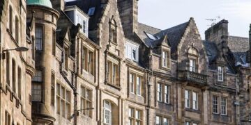 Scotland’s Scandal: Murrell Confronts Prisoner Taunts and Police Spy Controversy!