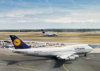 Government Presses Forward with Airline Relaunch Despite Cautionary Concerns