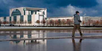 Breaking the Cycle: Navigating the Stagnant Terrain of Kosovo’s Political Landscape