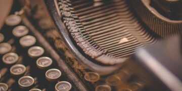 Power Plays: The Intricate Dance Between Journalism and Authority