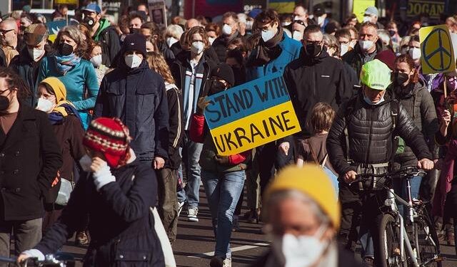 World on Edge: The Escalating Conflicts from Ukraine to the Middle East