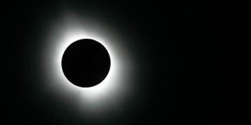 Experience the Awe: Total Solar Eclipse Enchants Millions Across Greenland, Iceland, Spain, and the UK!