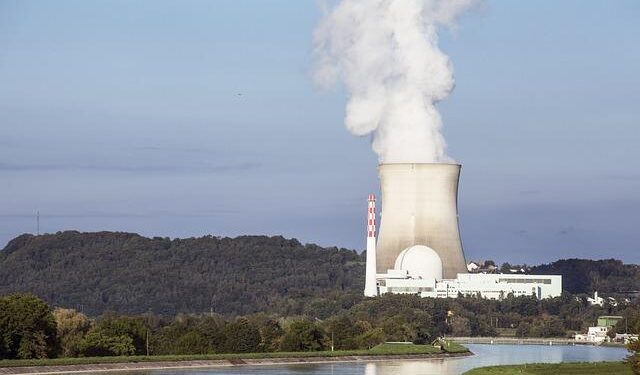 Hungary’s Paks Nuclear Plant on the Brink: Historic Low Water Levels Threaten Operations