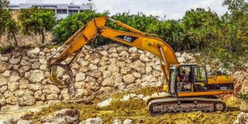 Kinross Tasiast Unveils Mauritania’s Groundbreaking Hydraulic Excavator!