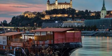 Slovakia’s Prime Minister Champions Bold Move to Abolish Financial Transaction Tax!