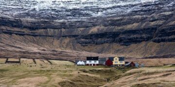Brave Helicopter Rescues in the Faroe Islands: A Lifeline for Lives and Livestock