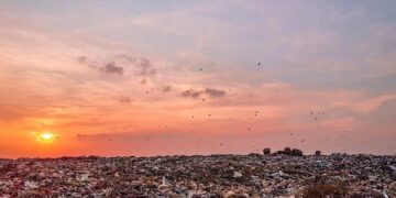 Devastating Landfill Collapse in Conakry: A Community Mourns the Loss of 30 Lives