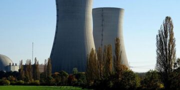 Rising Sea Levels Uncover Vulnerabilities in Pacific Nuclear Tomb: A Looming Crisis