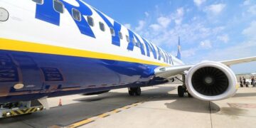 How Ryanair Turned Air Travel into a Thrilling and Profitable Experience by Embracing Discomfort