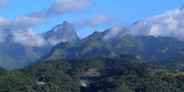 Uncover the Intriguing Ties Between Tahiti and Hawaiʻi in the Roaring 1920s!