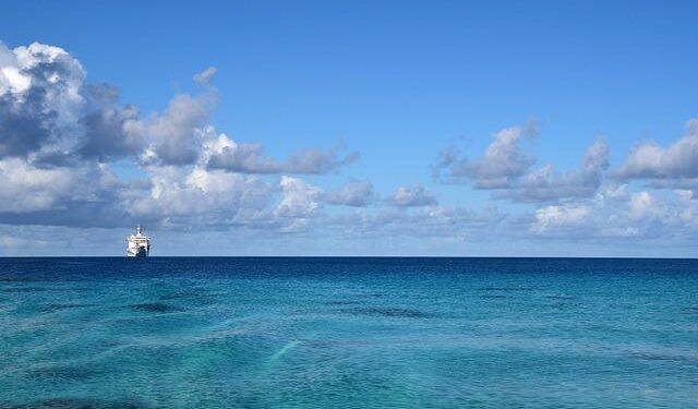 Embark on a Magical Journey Through the Wonders of French Polynesia with Windstar Cruises!
