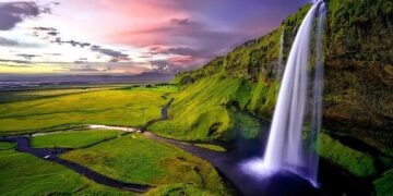 Icelandic Voters Reject EU Membership Talks: A Defiant Declaration of Independence!