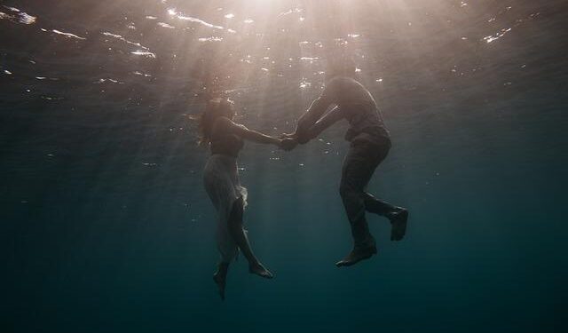Unforgettable Voyage: A Woman’s Epic Swim Around the Breathtaking St. Helena!