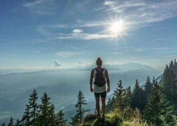 Miraculous Reunion: Hiker’s Backpack Returned After 60 Years in the Austrian Alps!