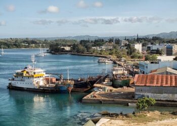 Vanuatu Stands Strong: Andrew Tate’s Citizenship Secured!