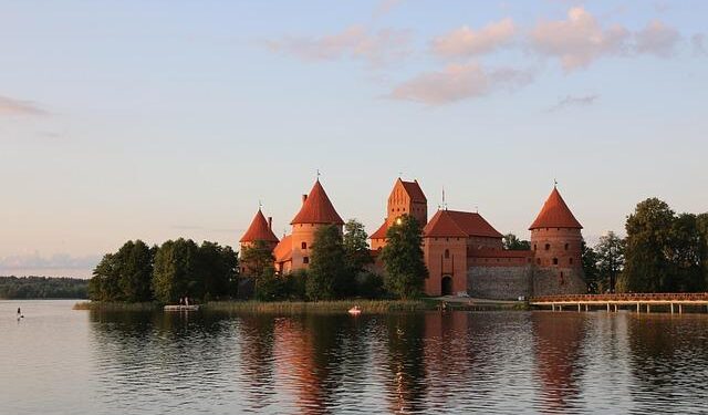 Lithuania Accuses Moscow of Sabotaging Starlink Services