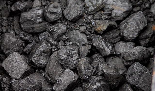 Tuvalu’s Dilemma: Balancing Fossil Fuel Challenges with Smart Investment Strategies