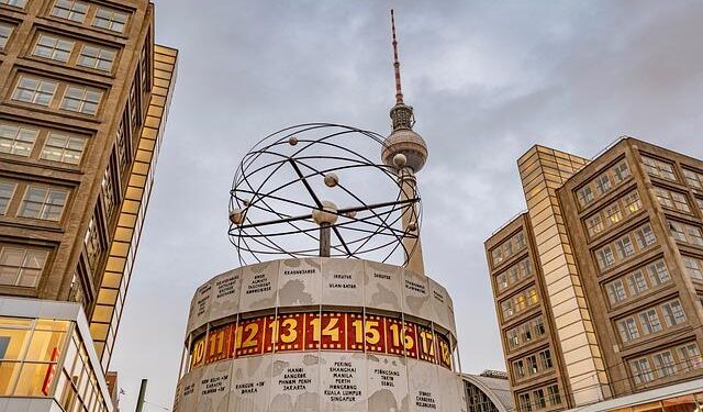 Join the Spectacle: Times Square Ball Drop Lights Up Guam and Northern Mariana Islands for 250th Celebration!